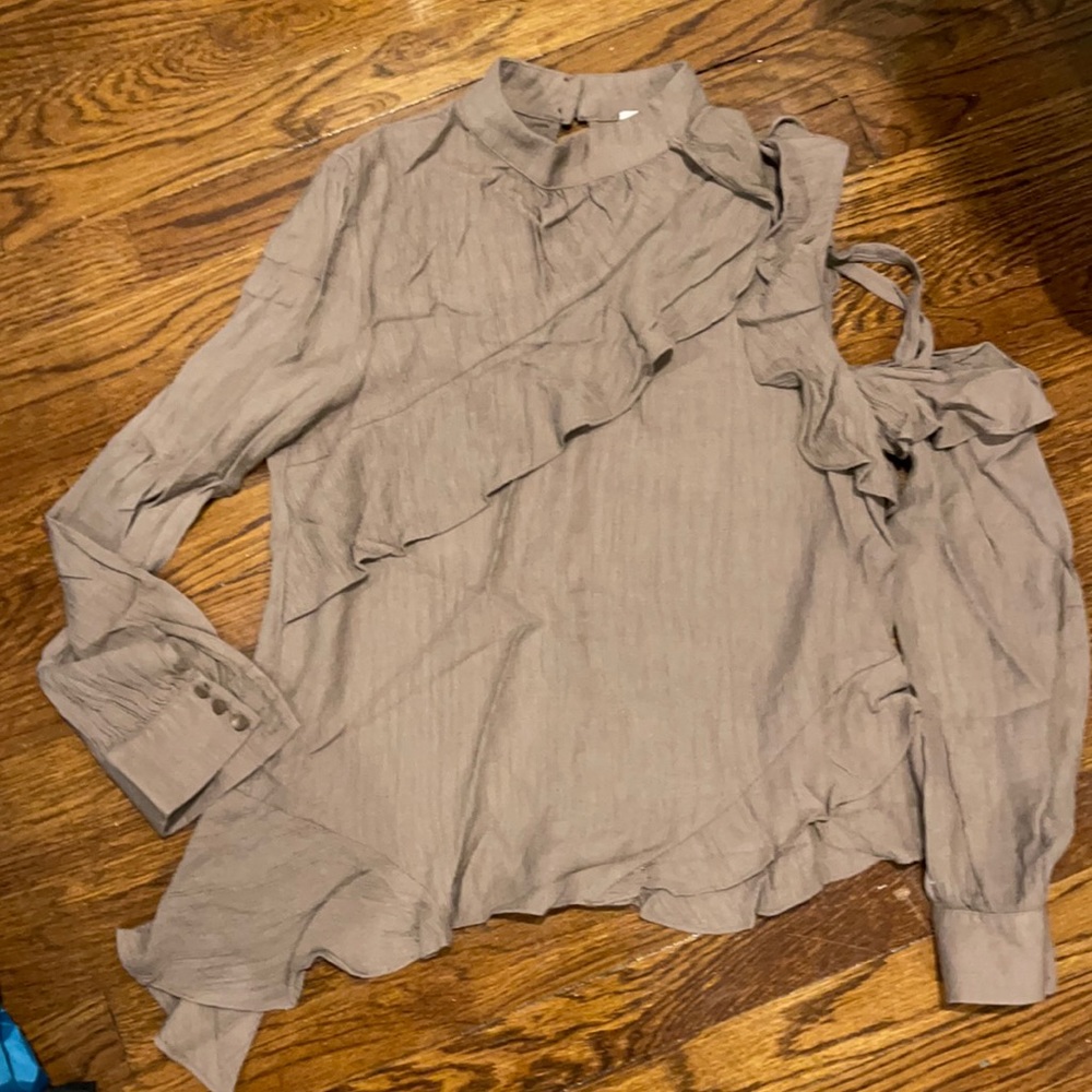 Shilla ruffle blouse